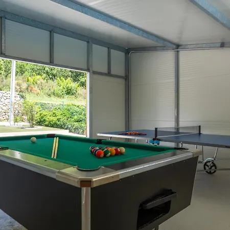 Villa Beybe With Jacuzzi, Large Private Pool 50m2, Bbq,free Wifi, 3 Bedrooms